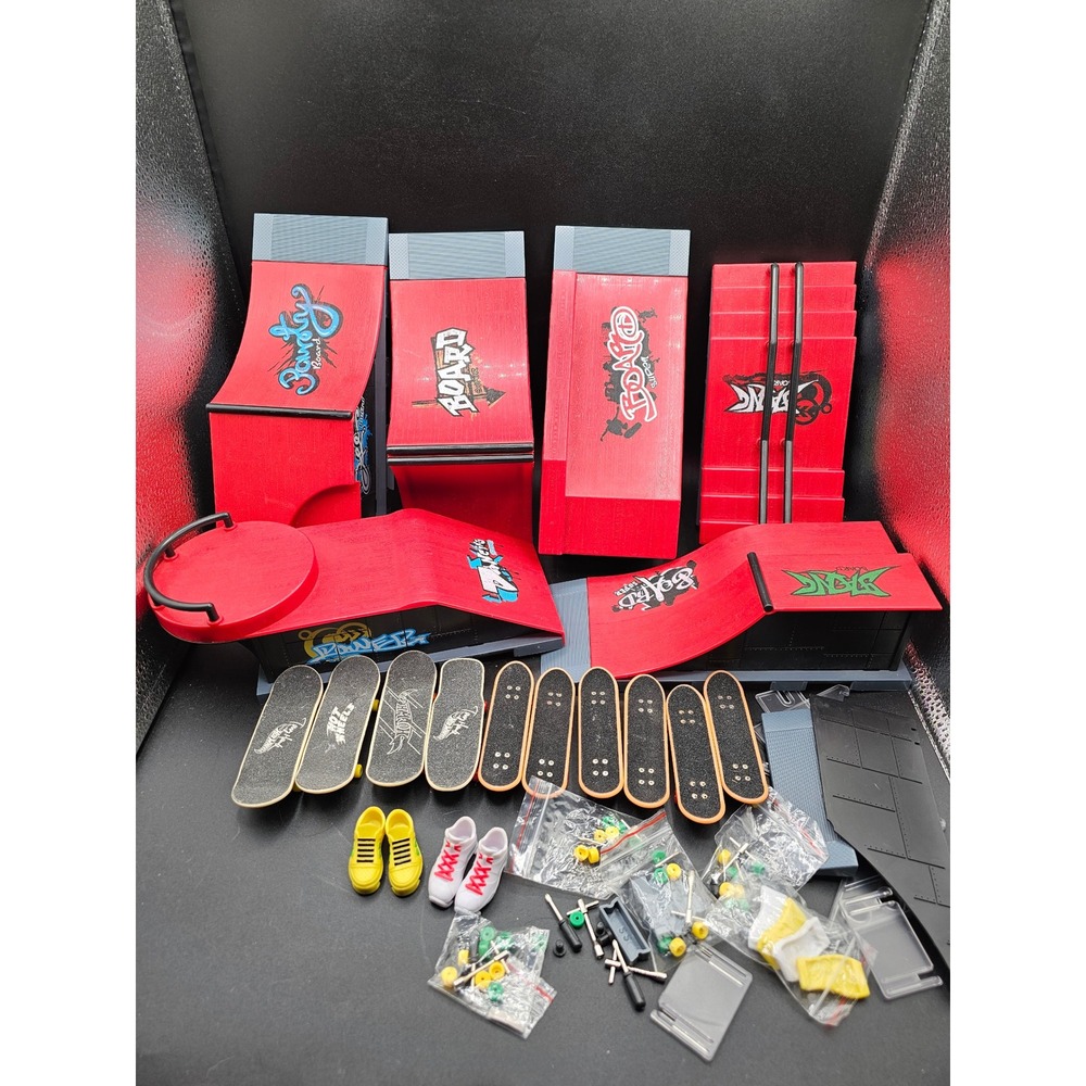 Fingerboard Skate Park Set with 10 Boards Ramps Tools and Finger Shoes Lot